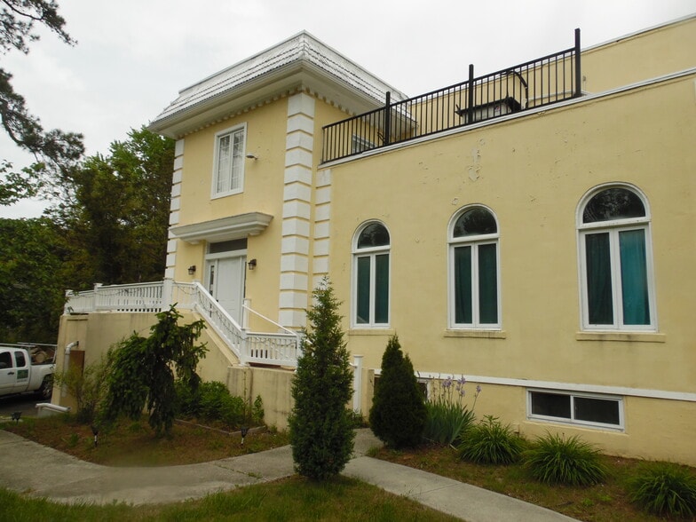 Building Photo - 419 W White Horse Pike