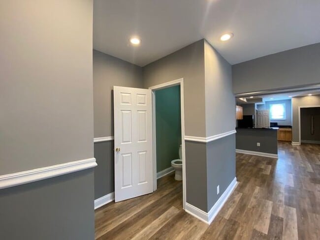 Building Photo - 3 Bedroom Semidetached home