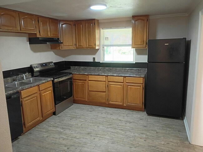 Building Photo - 10592 Haverford Rd