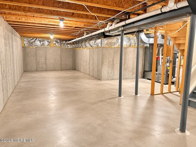 Building Photo - 35 Ironwood Ct