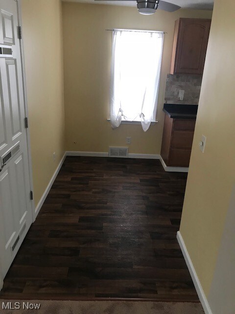 Building Photo - 920 Mannering Rd