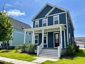 Building Photo - Carolina Park