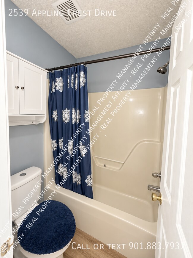 Building Photo - 2539 Appling Crest Dr
