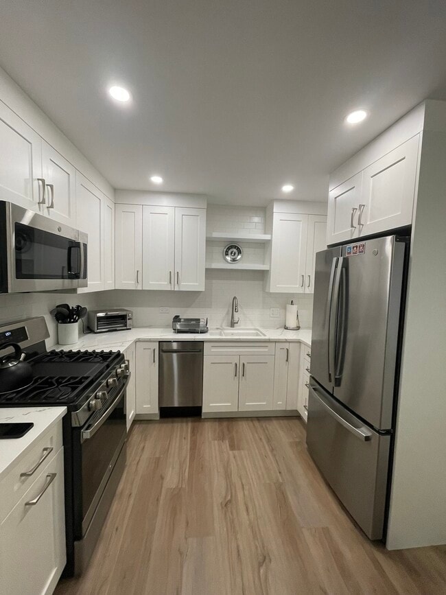 Building Photo - 8326 Christiana Ave