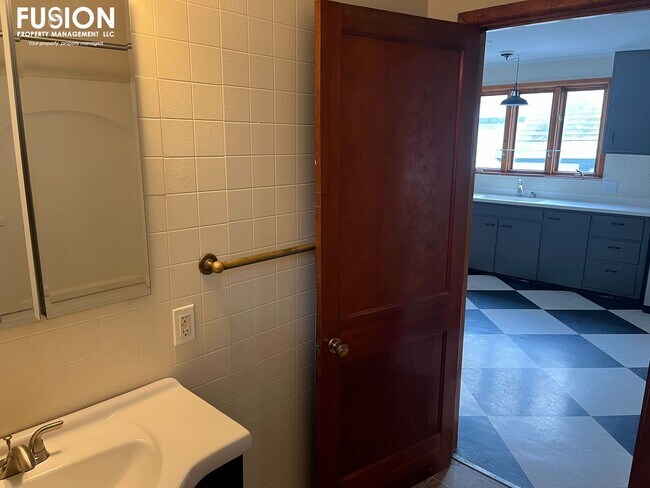 Building Photo - 61 Front St