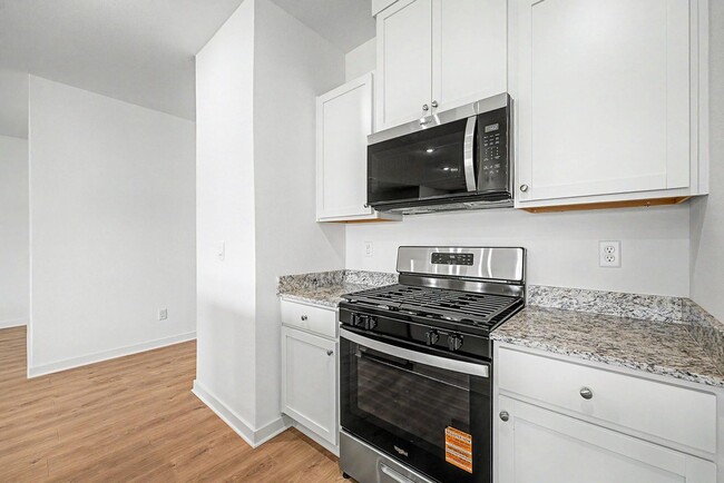 Building Photo - 3101 Laredo Ln