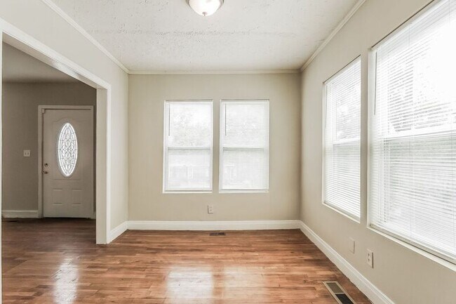 Building Photo - 1000 46th St Ensley