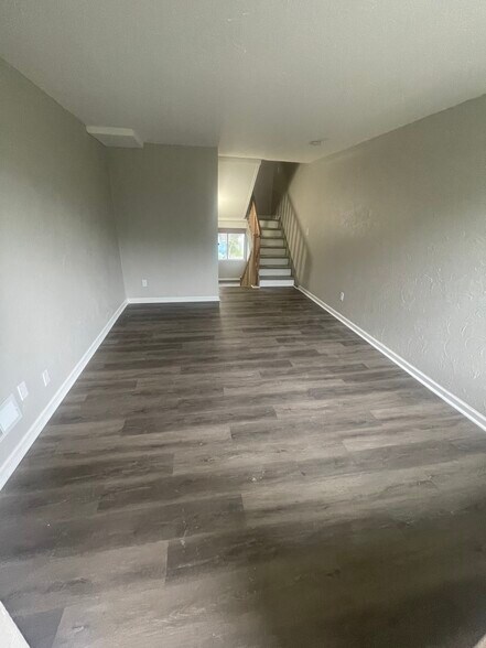 Living room - 8895 N Swan Rd