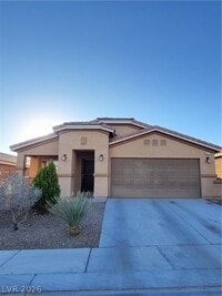 Building Photo - 4577 Halfway Rock St