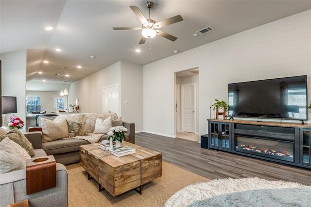 Building Photo - 1116 Aragon Trl