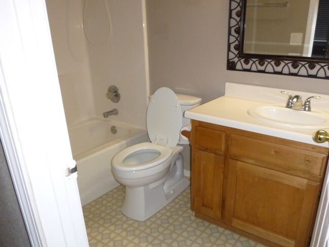 Building Photo - 600 Bowers Way