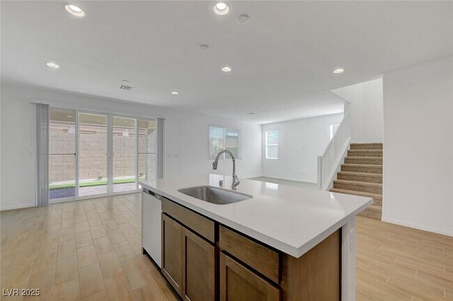 Building Photo - 9885 Angel Valley Dr