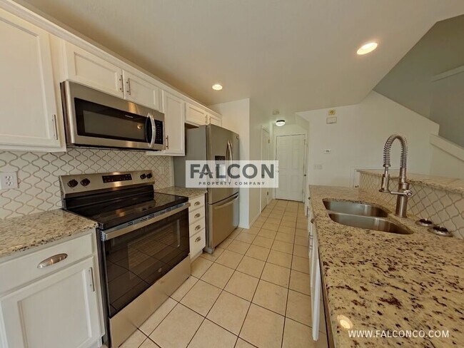 Building Photo - 3851 Josephine Heights