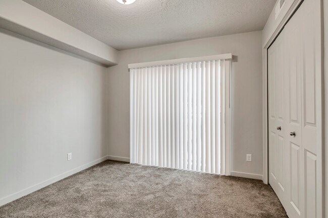Building Photo - 1081 W 993 N