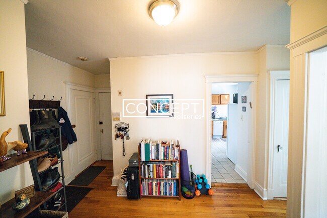 Building Photo - 56 Selkirk Rd