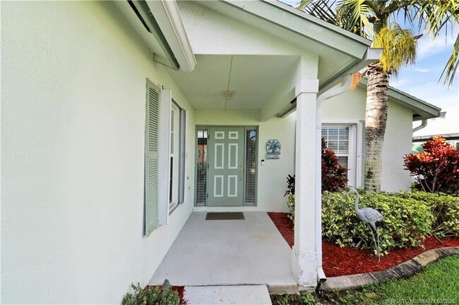 Building Photo - 2698 SW Versailles Terrace