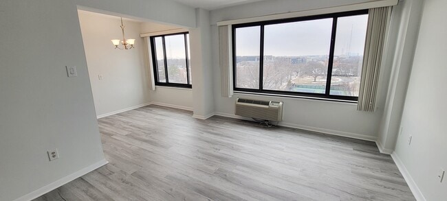 Building Photo - 3601 Wisconsin Ave NW