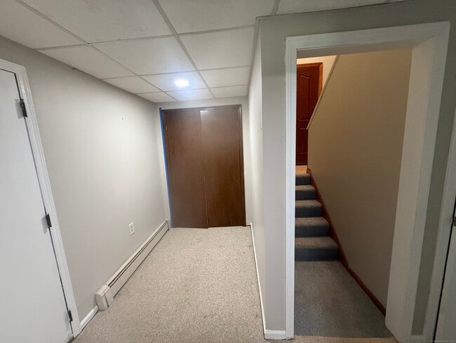 Building Photo - 40 Greenfield Dr