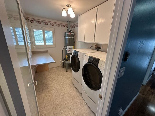 Building Photo - Upscale Morro Bay home with great views