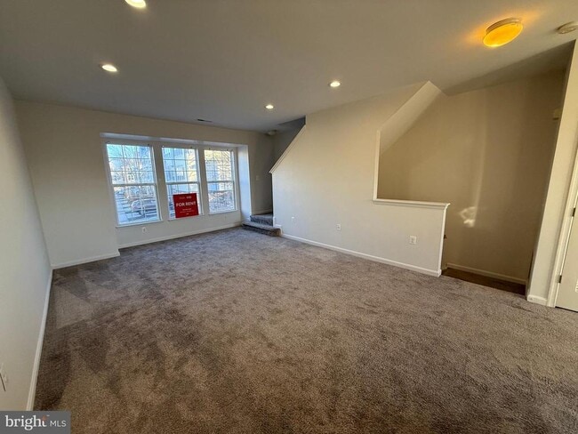 Building Photo - 22976 Fontwell Square