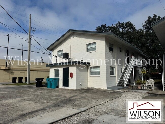 Building Photo - 206 E Yale St