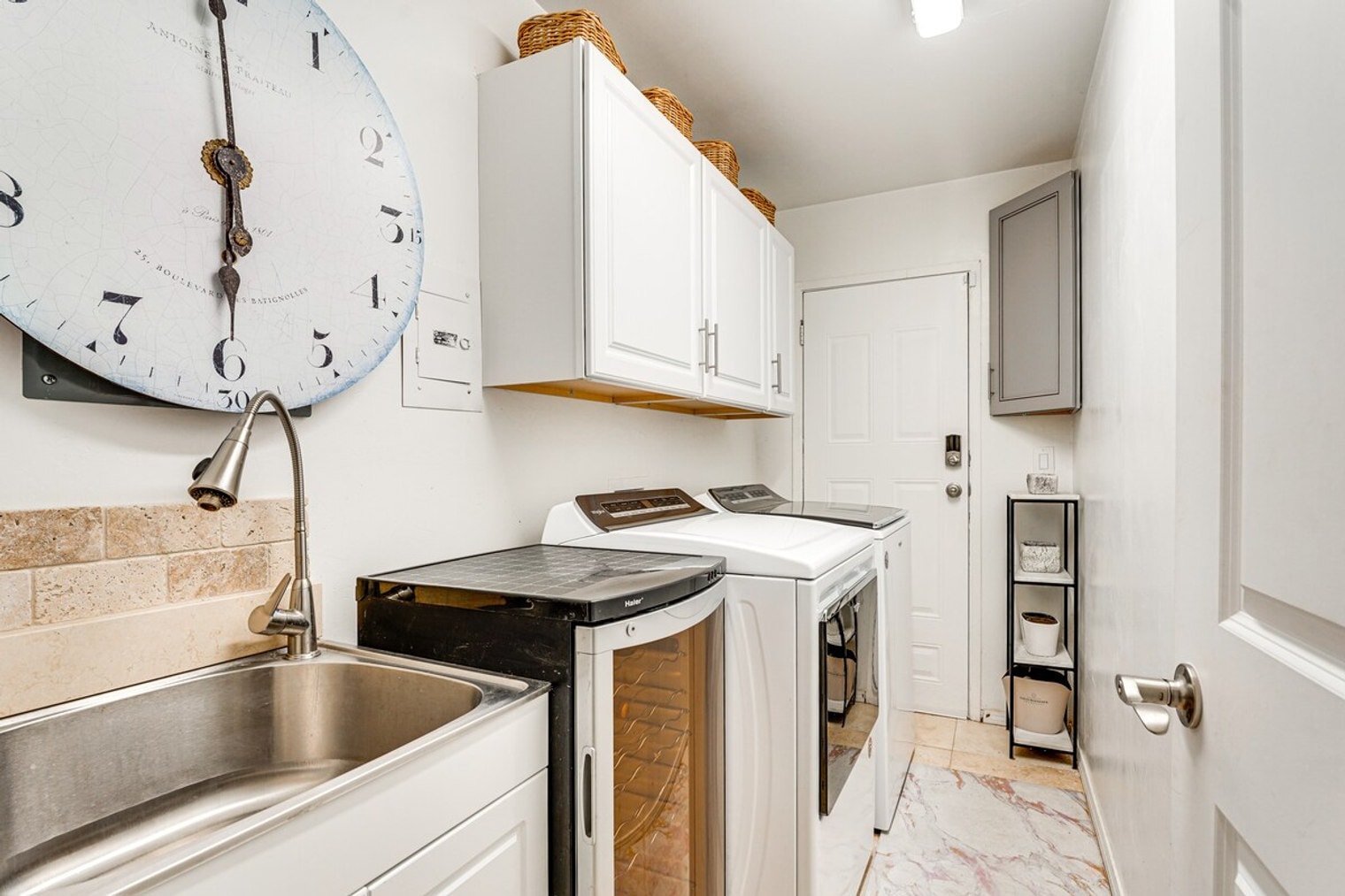 Building Photo - 1163 Arroyo Dr