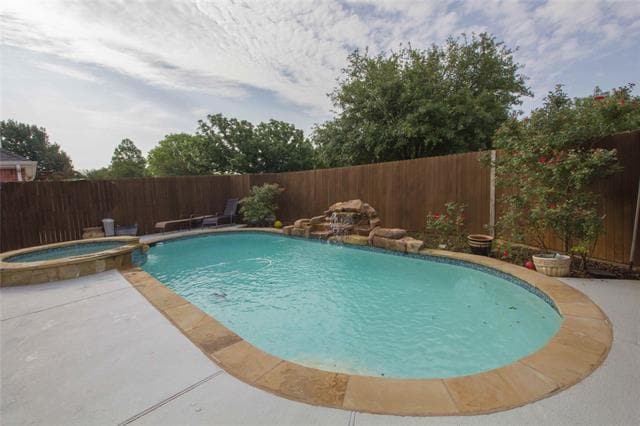 Building Photo - 10409 Forrest Dr