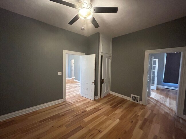 Building Photo - 6 Month Initial Lease-4904 Holdrege 2bed/1bath-Located near historic University Place