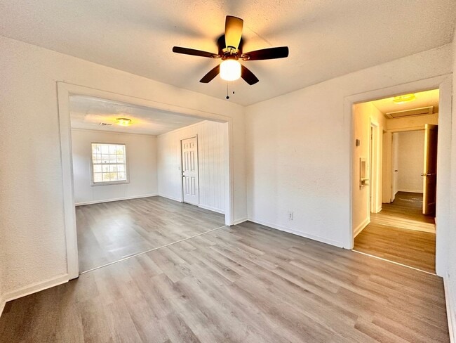 Building Photo - Three bedroom OKC Home