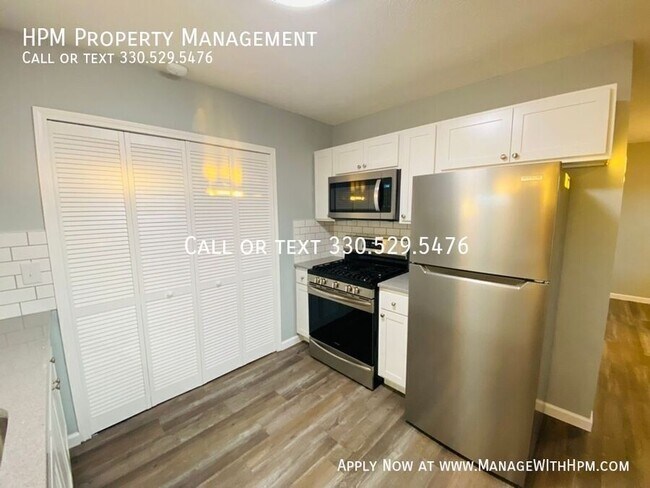 Building Photo - 2531 Zircon St NE