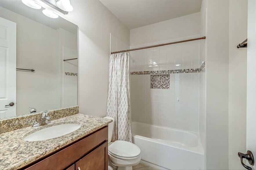 Building Photo - 11732 Meadowrun Cir