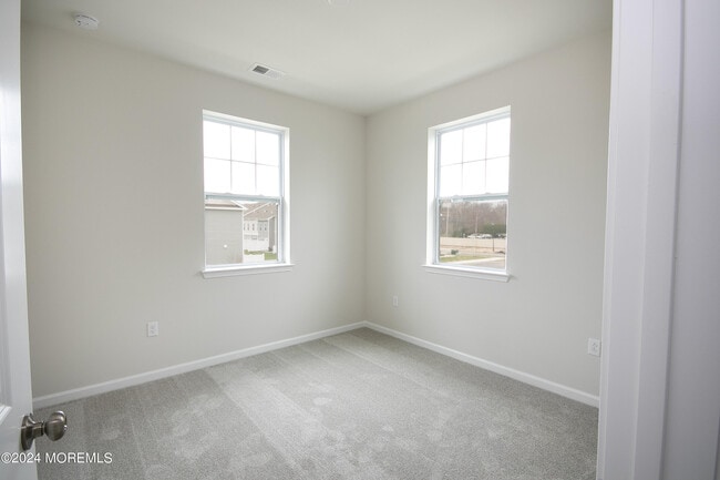 Building Photo - 70 Chapel Ln
