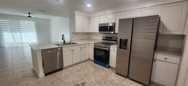 Building Photo - 1599 Veracruz Ln