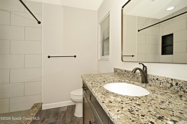 Building Photo - 540 Elliott Dr