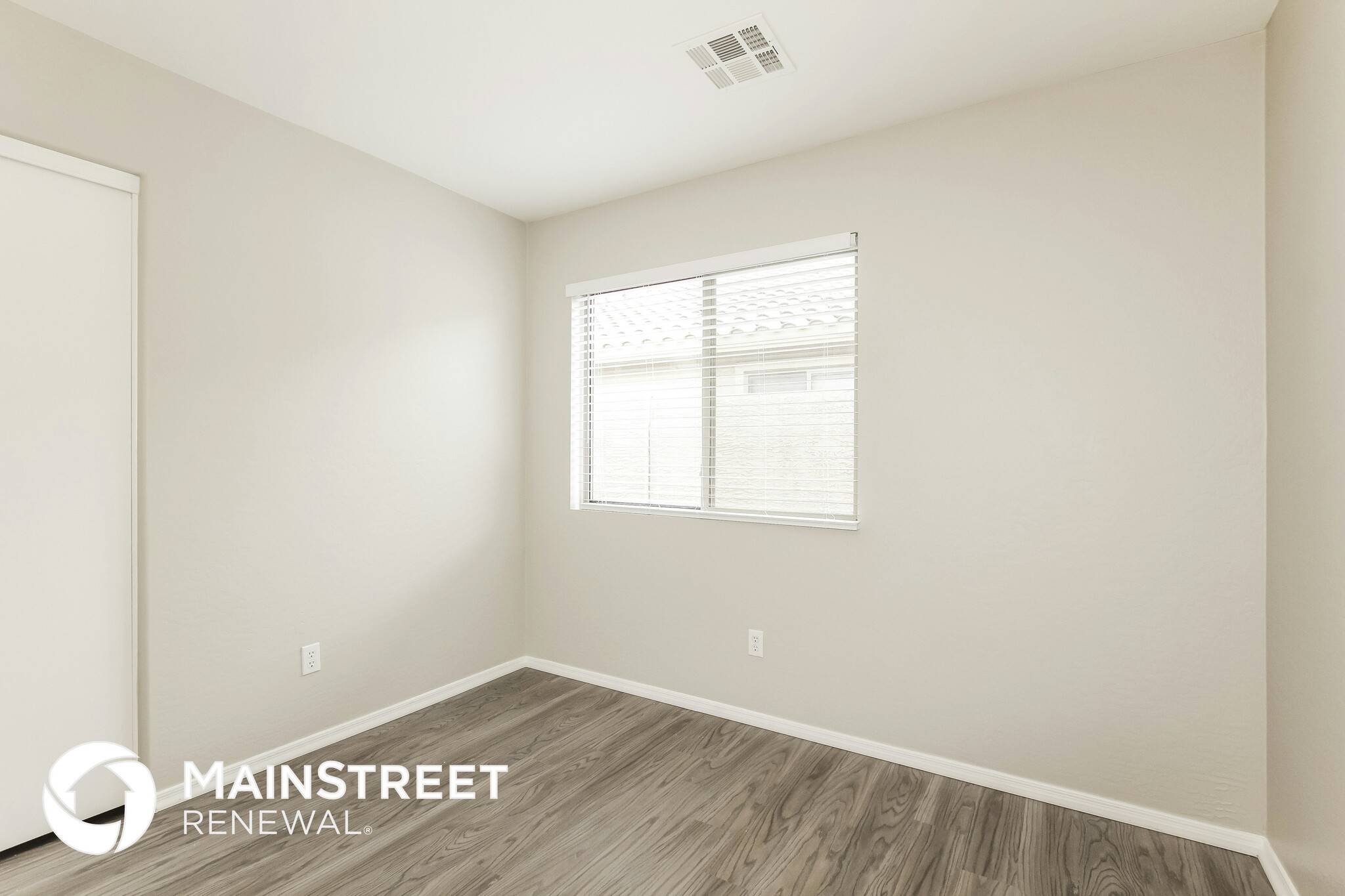 Building Photo - 15245 W Bola Dr