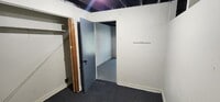 Building Photo - Updated Ferguson Home with Finished Basement & Fenced Yard