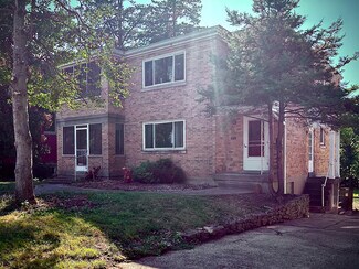 Building Photo - 6035 Oakwood Ave