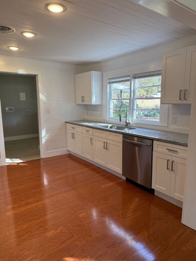 Building Photo - GORGEOUS FARMHOUSE