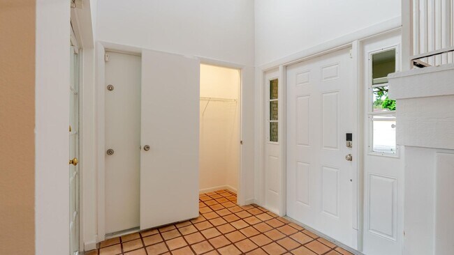 Building Photo - 3069 NW 27th Terrace