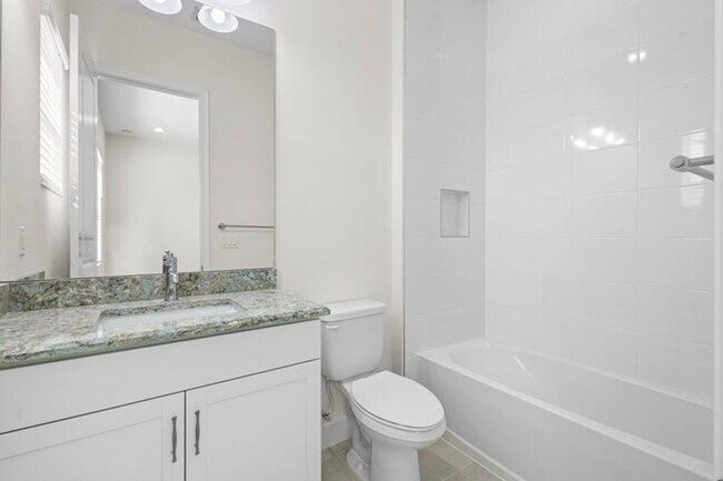 Building Photo - 14184 Lacebark Ln