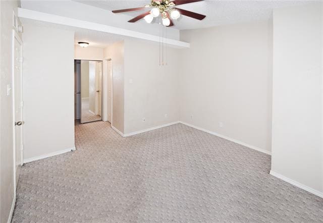 Building Photo - 916 Cedar Terrace