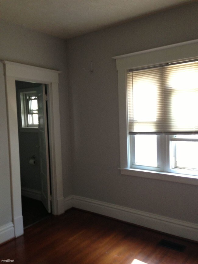 Building Photo - 3 br, 2 bath House - 1410 Sigsbee St SE