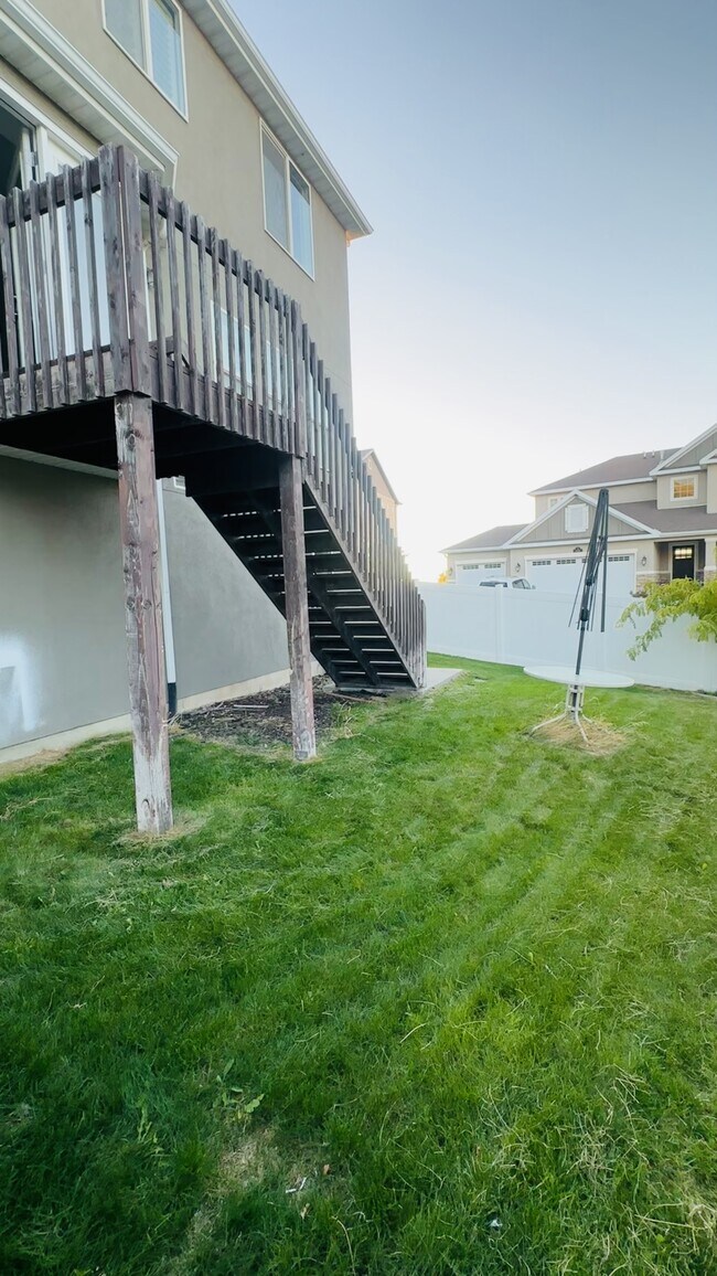 Building Photo - 169 E Ridgeline Wy