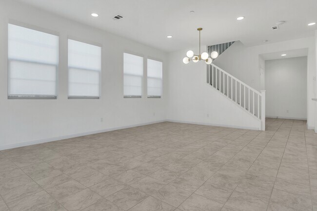 Building Photo - 4245 Powell Way
