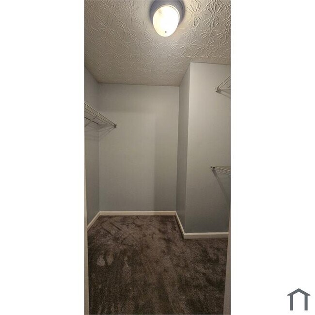 Building Photo - 4513 Golf Vista Cir