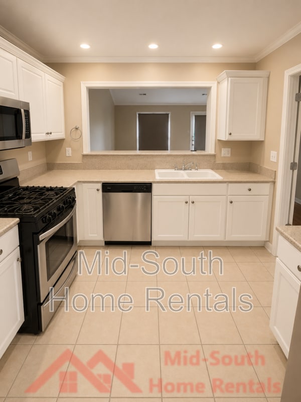 Building Photo - 9901 Woodland Bend Dr