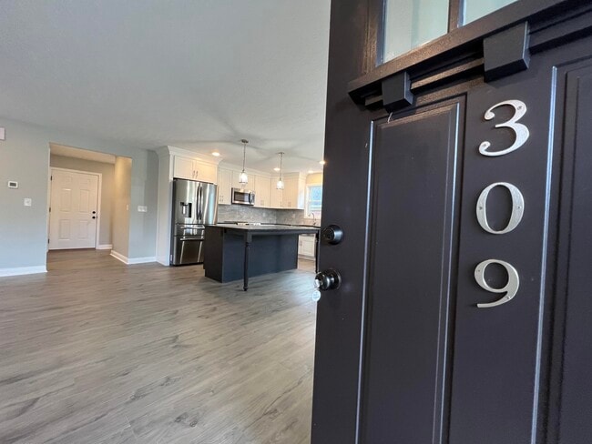 Building Photo - 309 Gallahadion Ct