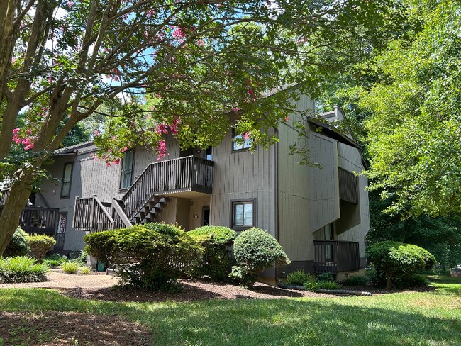 Building Photo - 104 Cedar Cove Ln