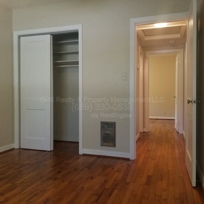 Building Photo - 555 W Winter Park St
