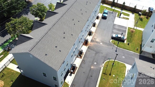 Building Photo - 5016 Central Ave